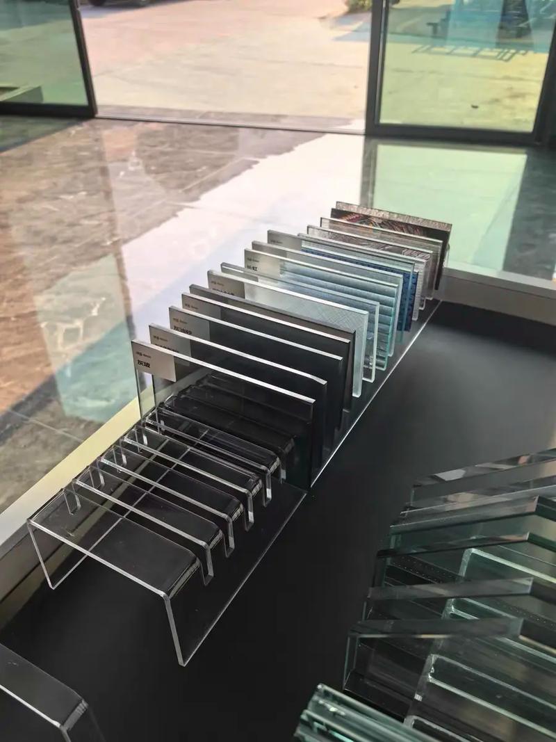 亞克力展示架在阿里巴巴屬于什么類目