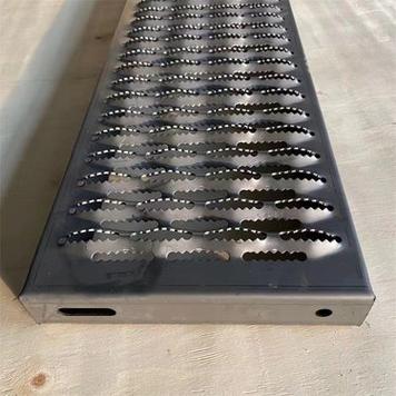 鱷魚嘴防滑板的介紹